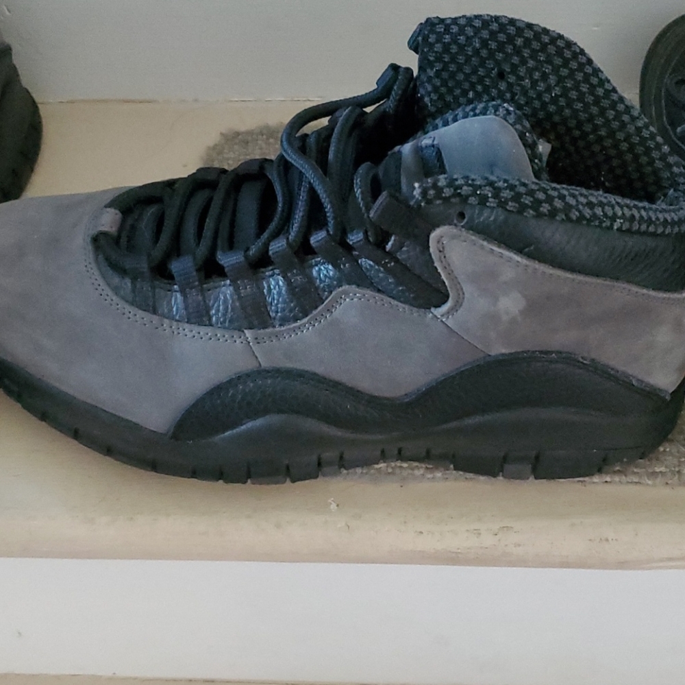 SNEAKER